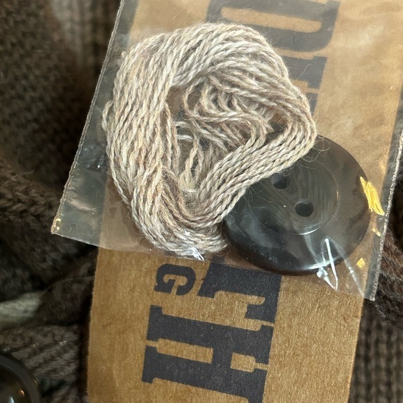 Men's Duluth Brigadier Shawl Collar Sweater Tan/Brown size L NWT - Picture 5 of 5